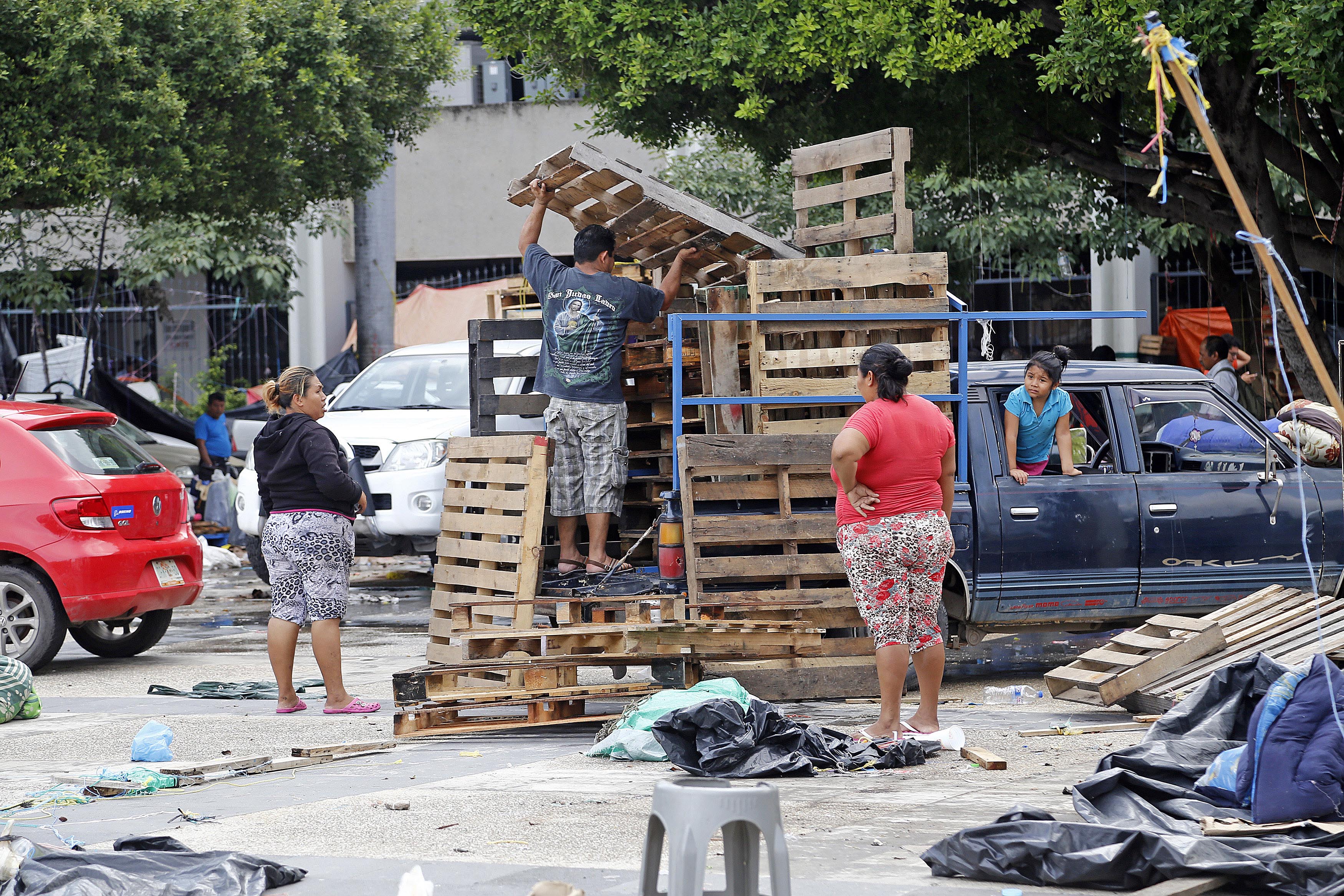  Divididos, maestros disidentes de CNTE regresan a clases en Chiapas