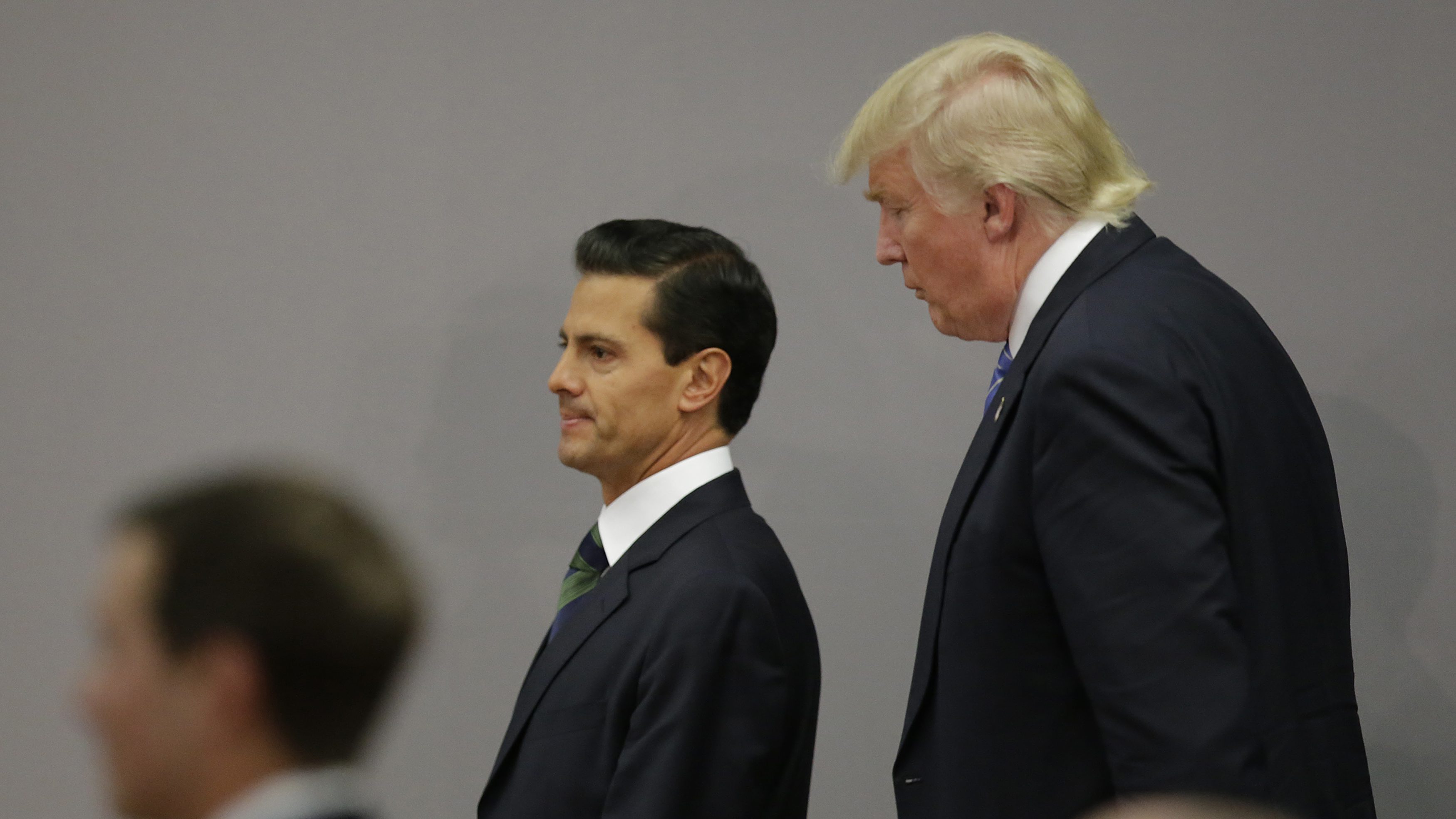  82,2% de los mexicanos, “enojados” con EPN tras visita de Trump