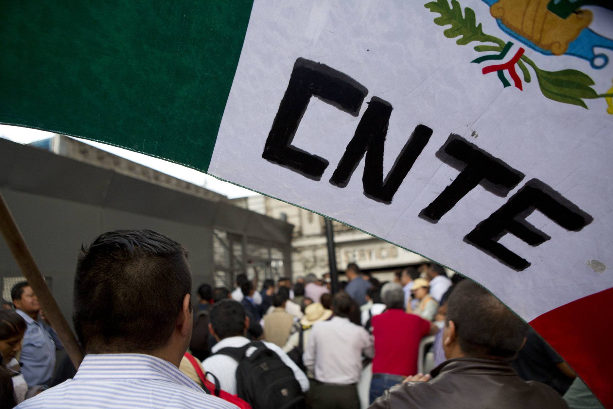  Liberan bajo fianza a 25 activistas de la CNTE en Oaxaca