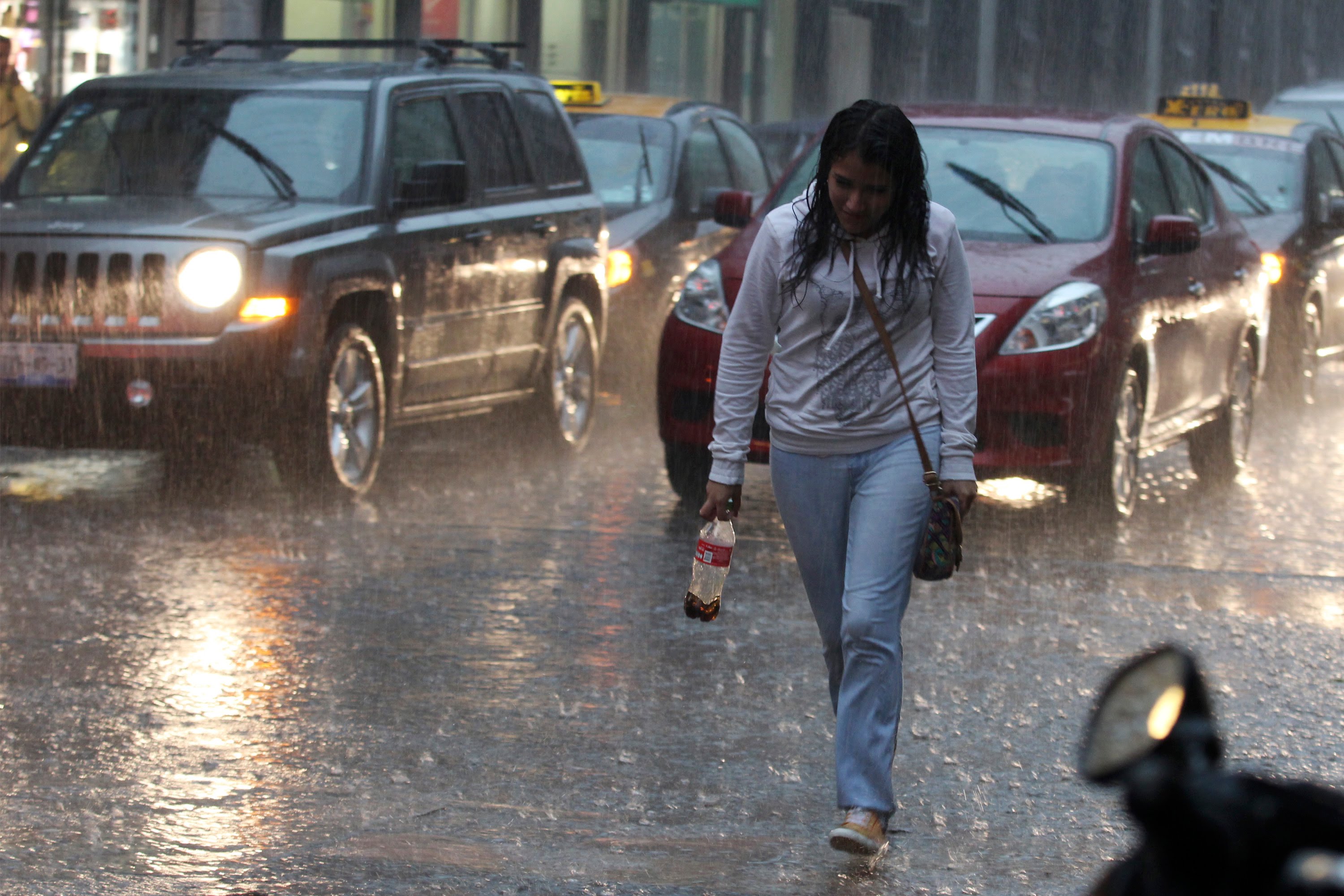  Viernes de lluvias fuertes en gran parte del país