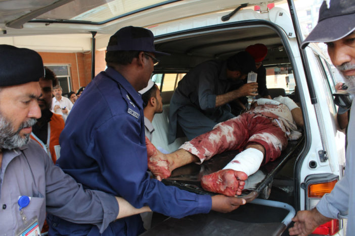  Mueren al menos 17 personas en dos ataques en Pakistán