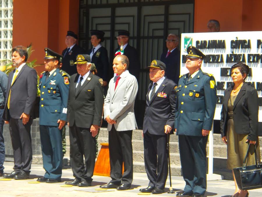  Homenaje a supervivientes del Escuadrón 201