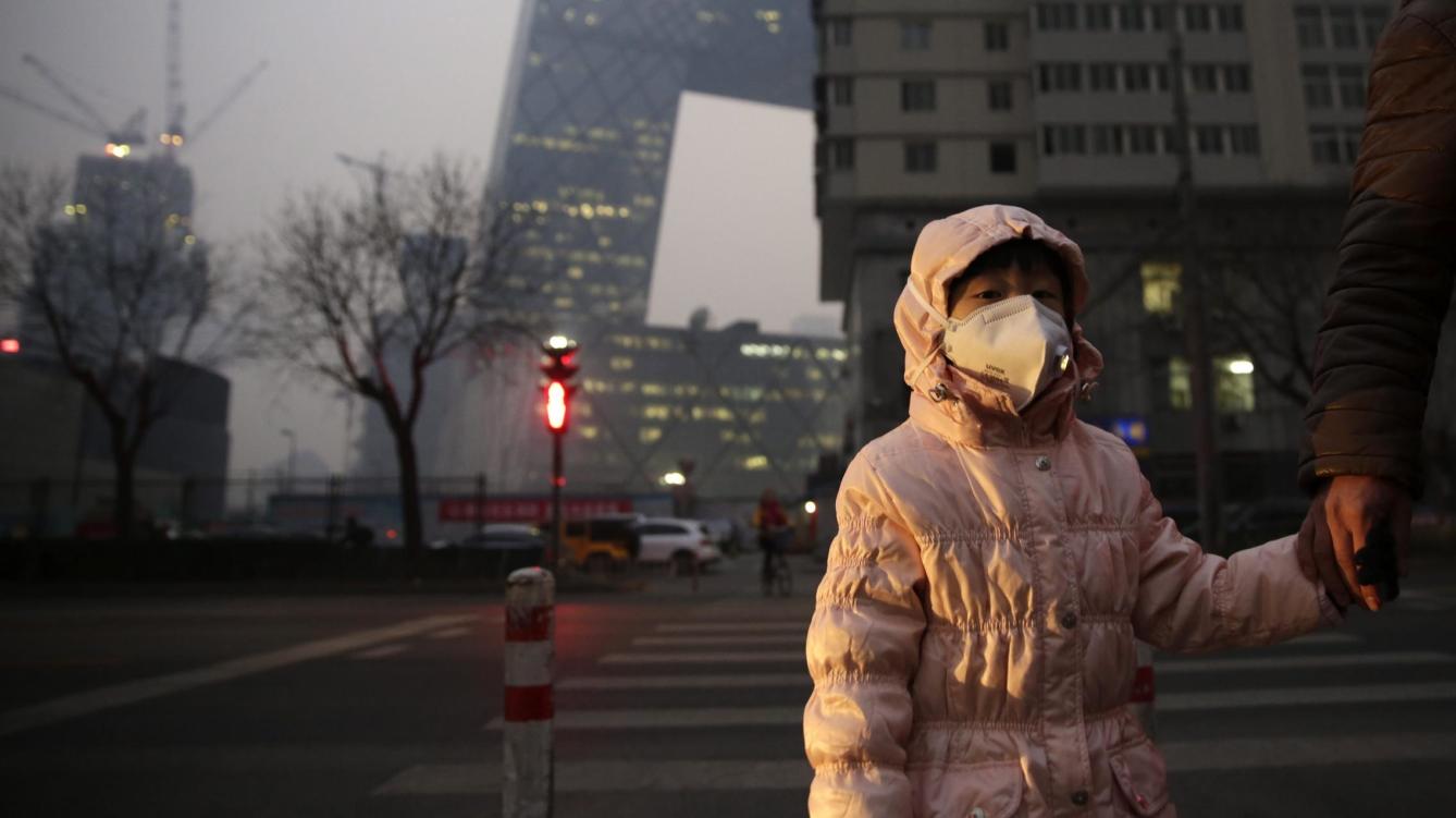  Uno de cada 7 niños en el mundo respira aire tóxico