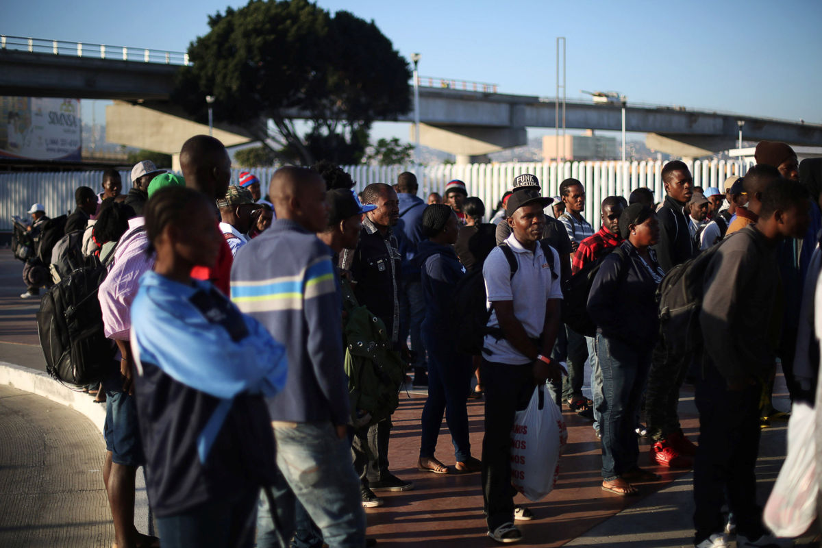  Frente Nacionalista Mexicano exige sacar a haitianos de México