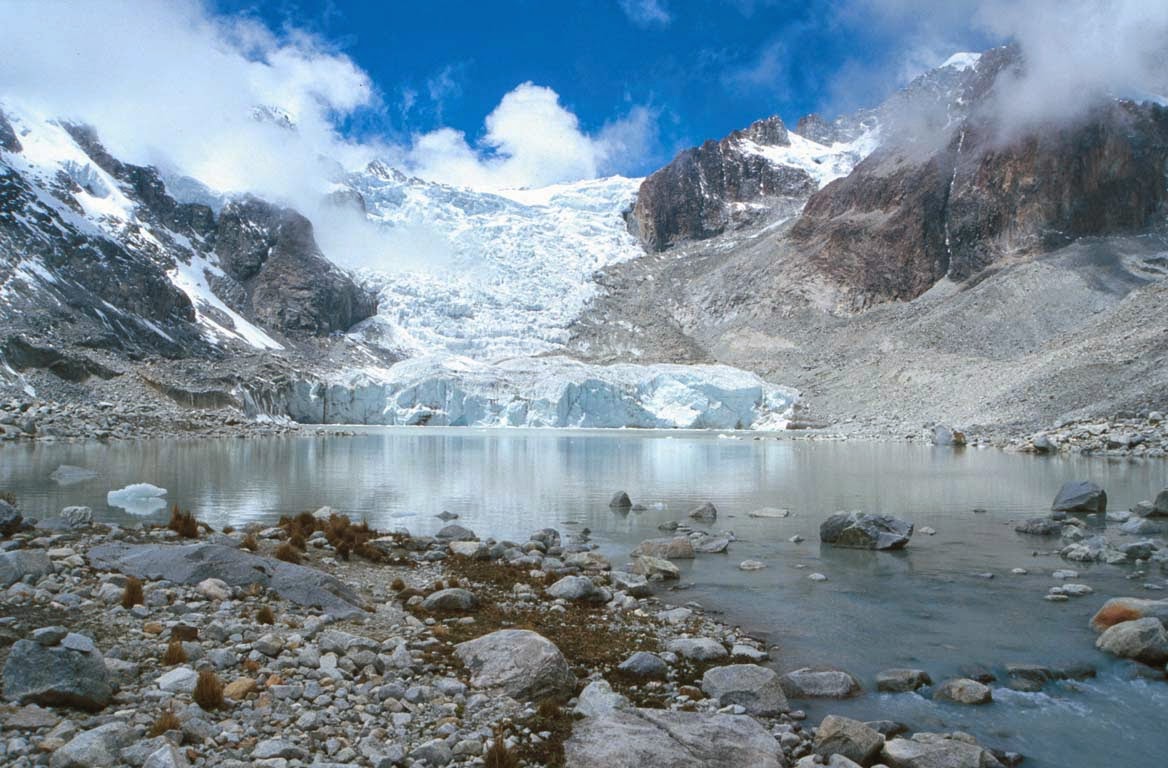  Estudio europeo alerta de la disminución dramática de los glaciares en Bolivia