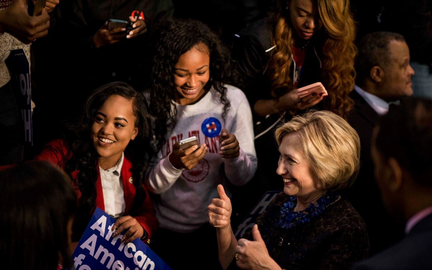  Hillary exige transparencia a Trump