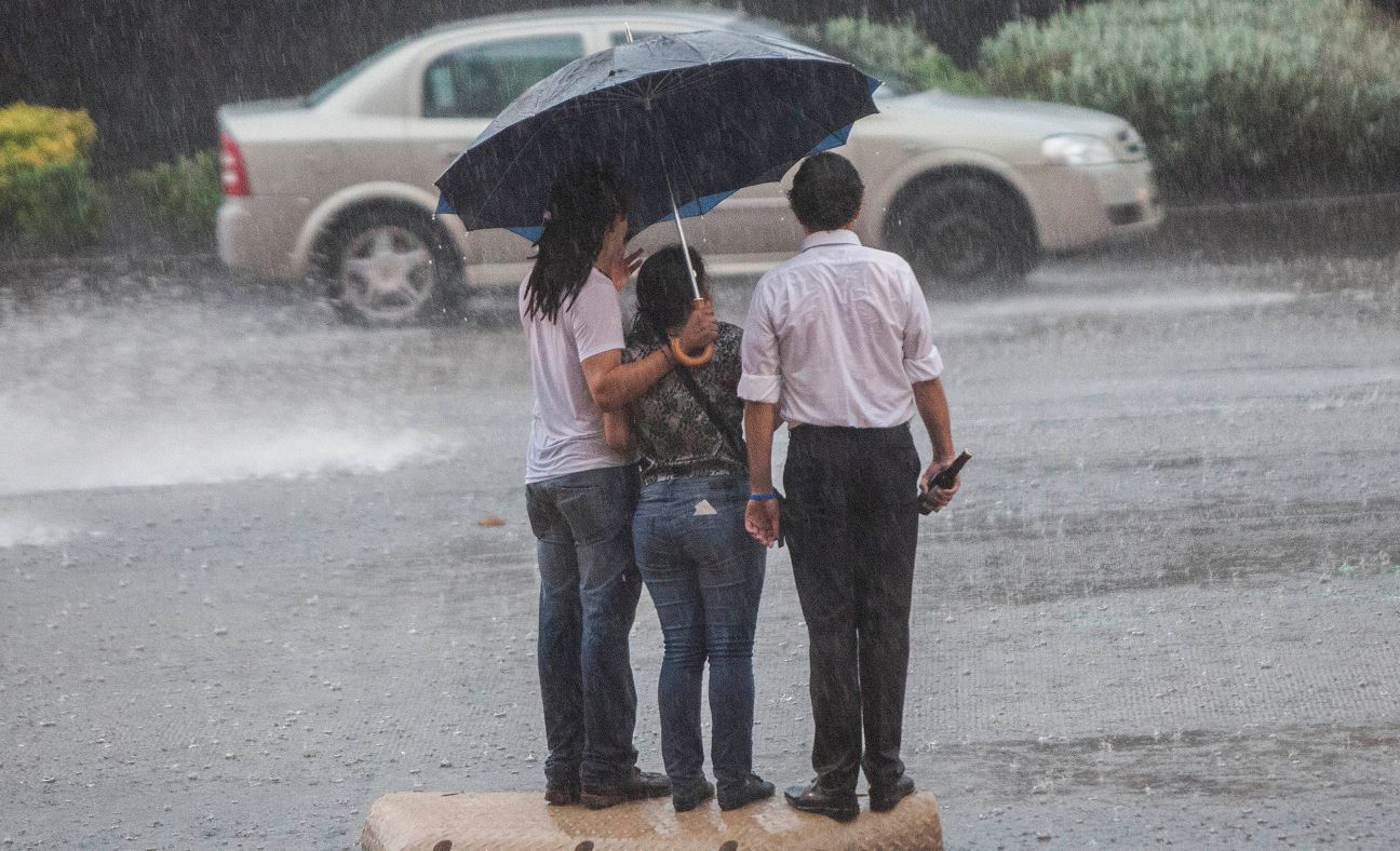  Este viernes, más lluvias