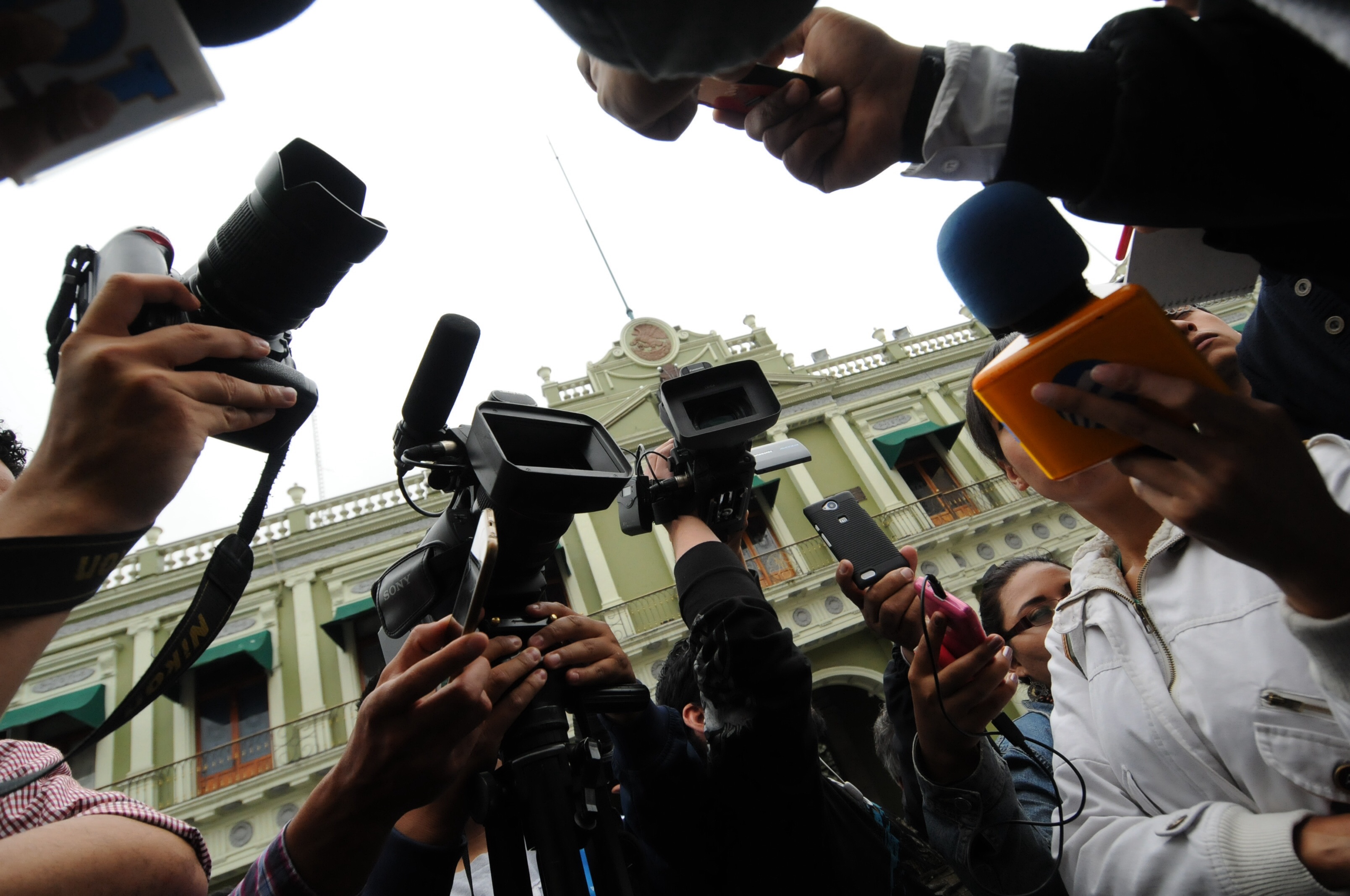  Proponen padrón de periodistas de SLP