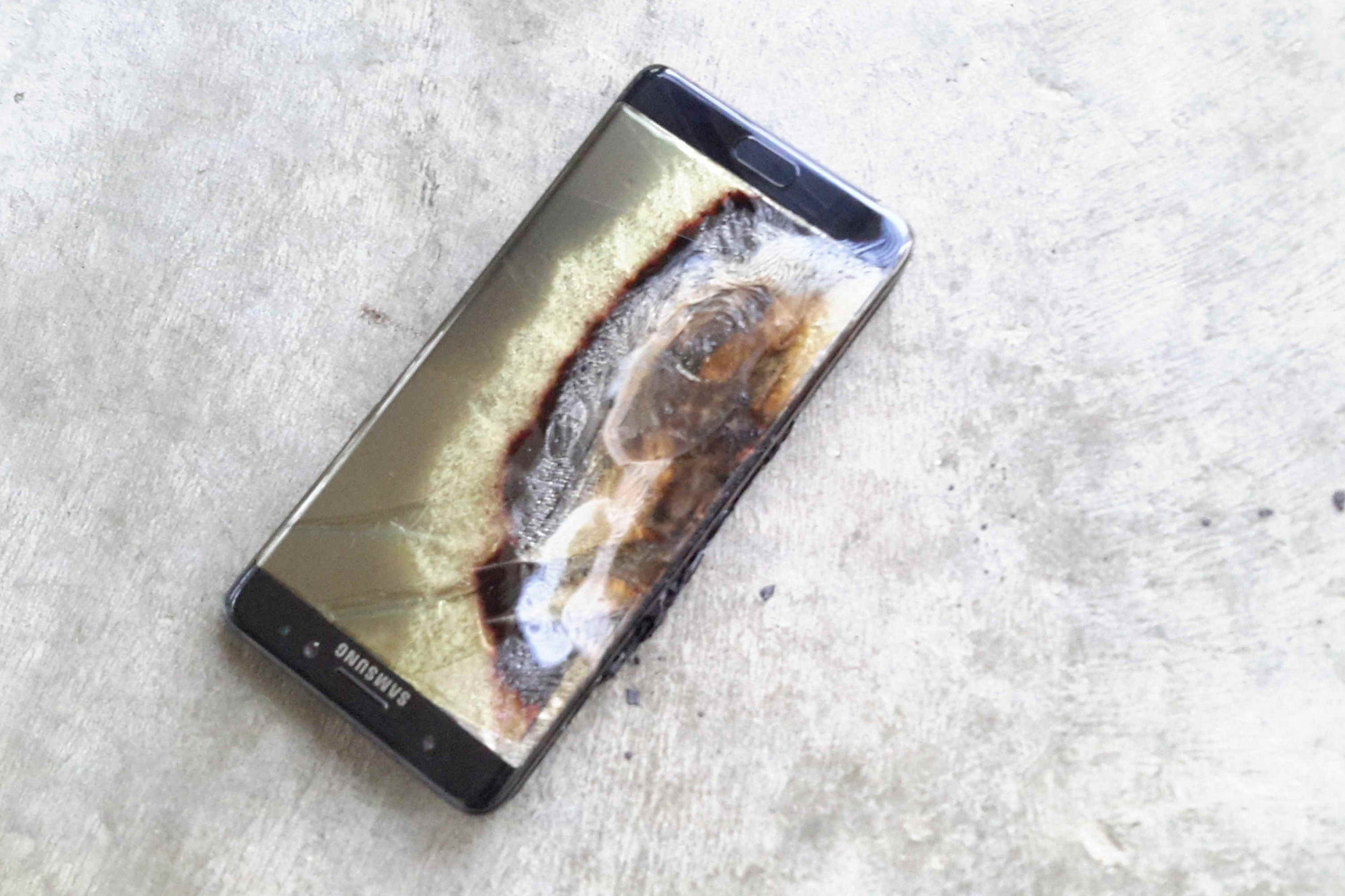  Samsung abandona para siempre la venta y fabricación del Galaxy Note 7 tras explosiones