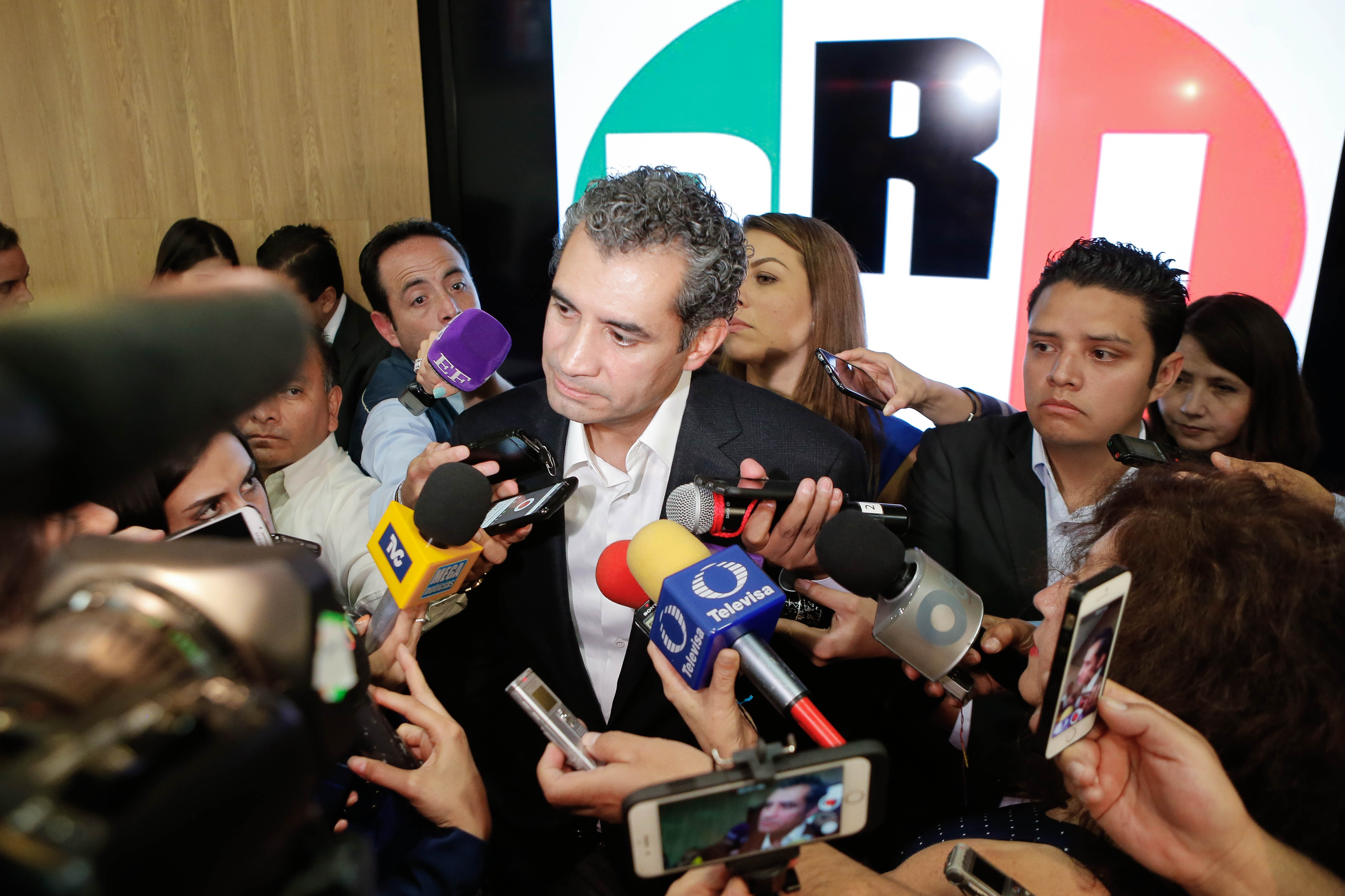  ‘Los corruptos a la cárcel, y que regresen lo robado’: Ochoa Reza