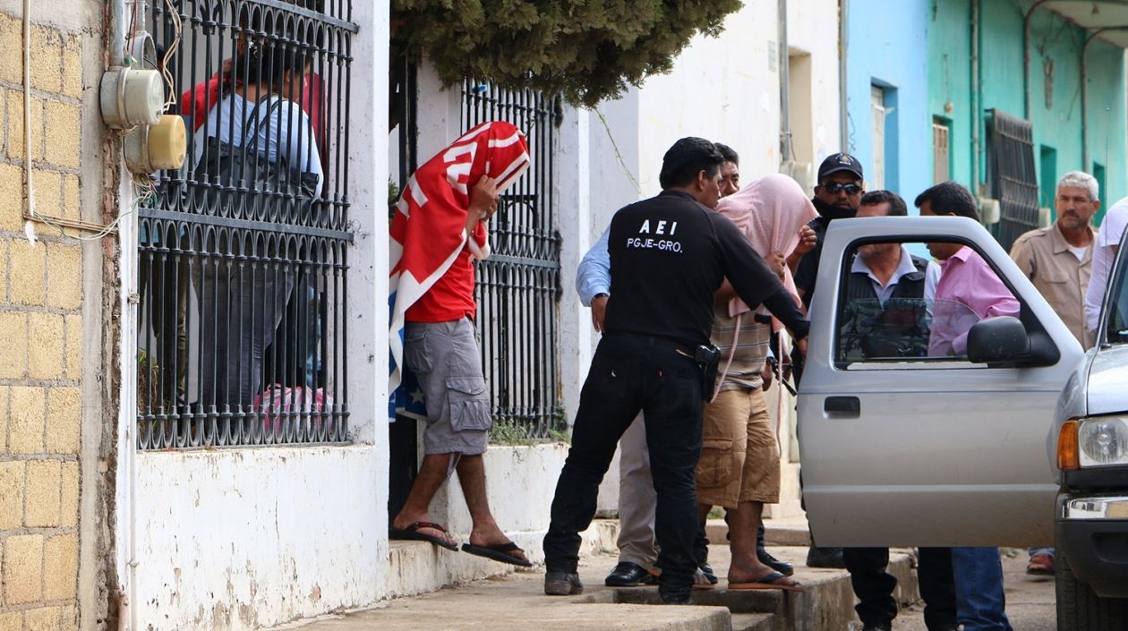  Liberan a cinco hombres secuestrados por ‘Los Tequileros’ en Ajuchitlán