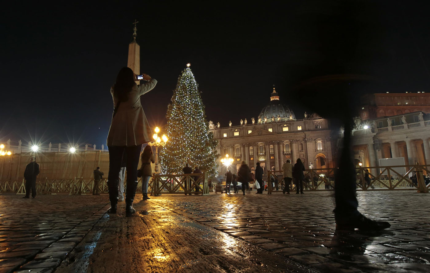  Nacimiento y Árbol de Navidad gigante, la atracción en el Vaticano