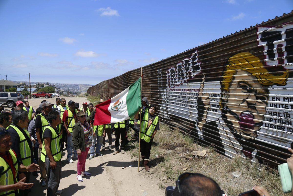  Trump se prepara para construir muro entre México y EU