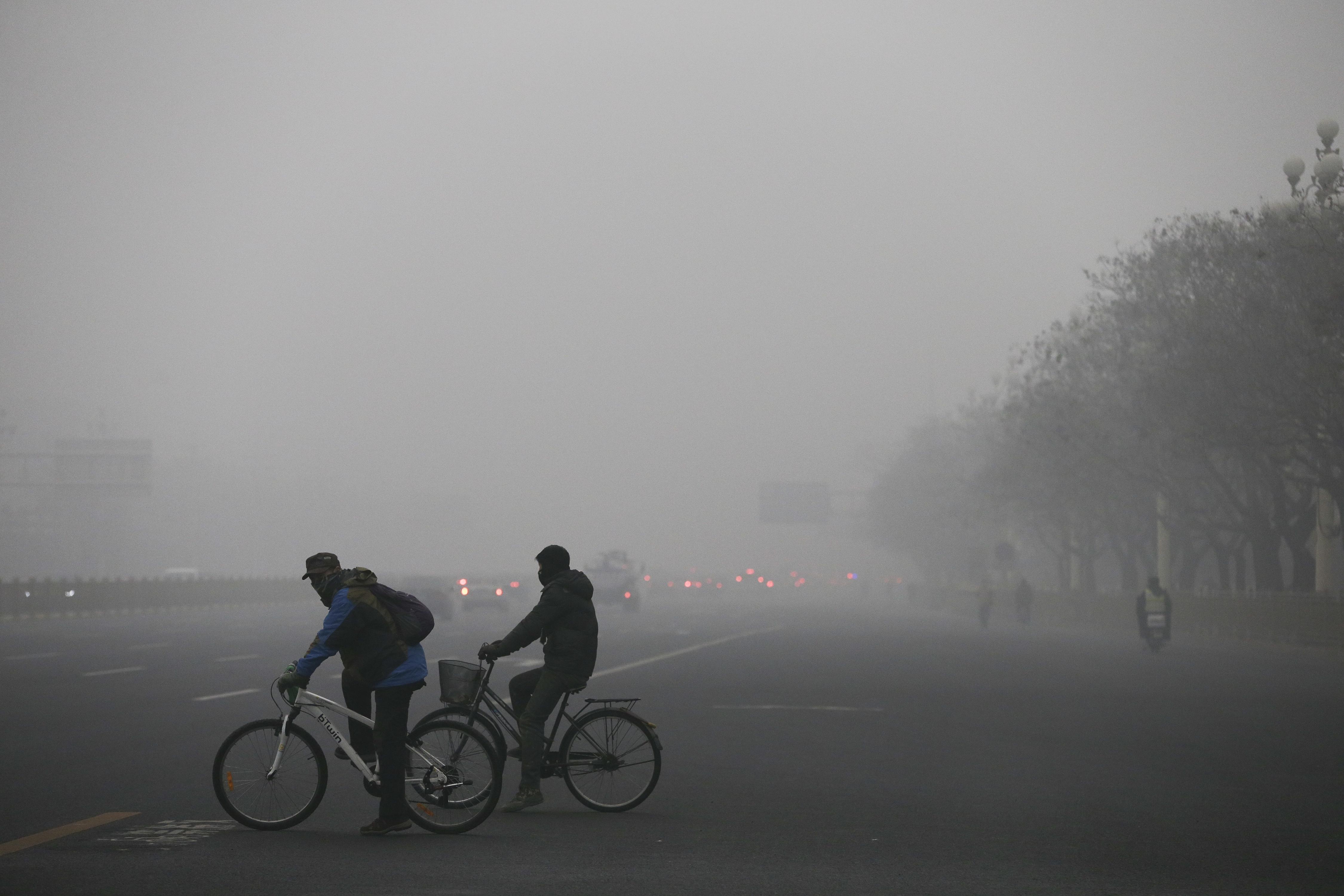  China restringe uso de vehículos debido a la contaminación