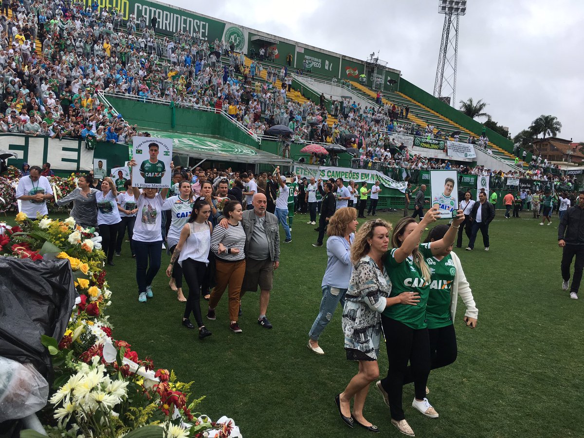  Brasil y Colombia anuncian juego amistoso en beneficio de víctimas de accidente de Chapecoense