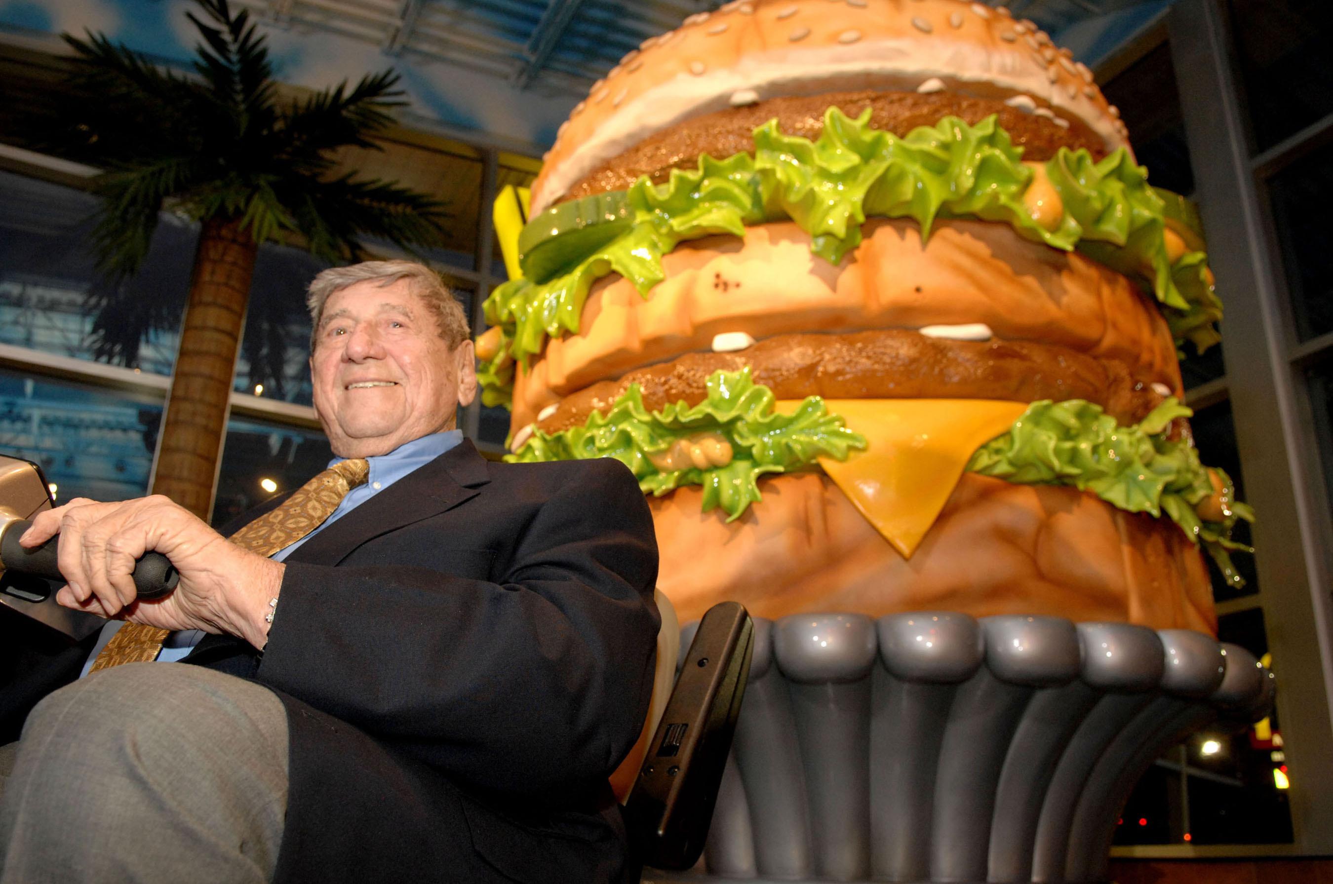  Muere el creador de la Big Mac