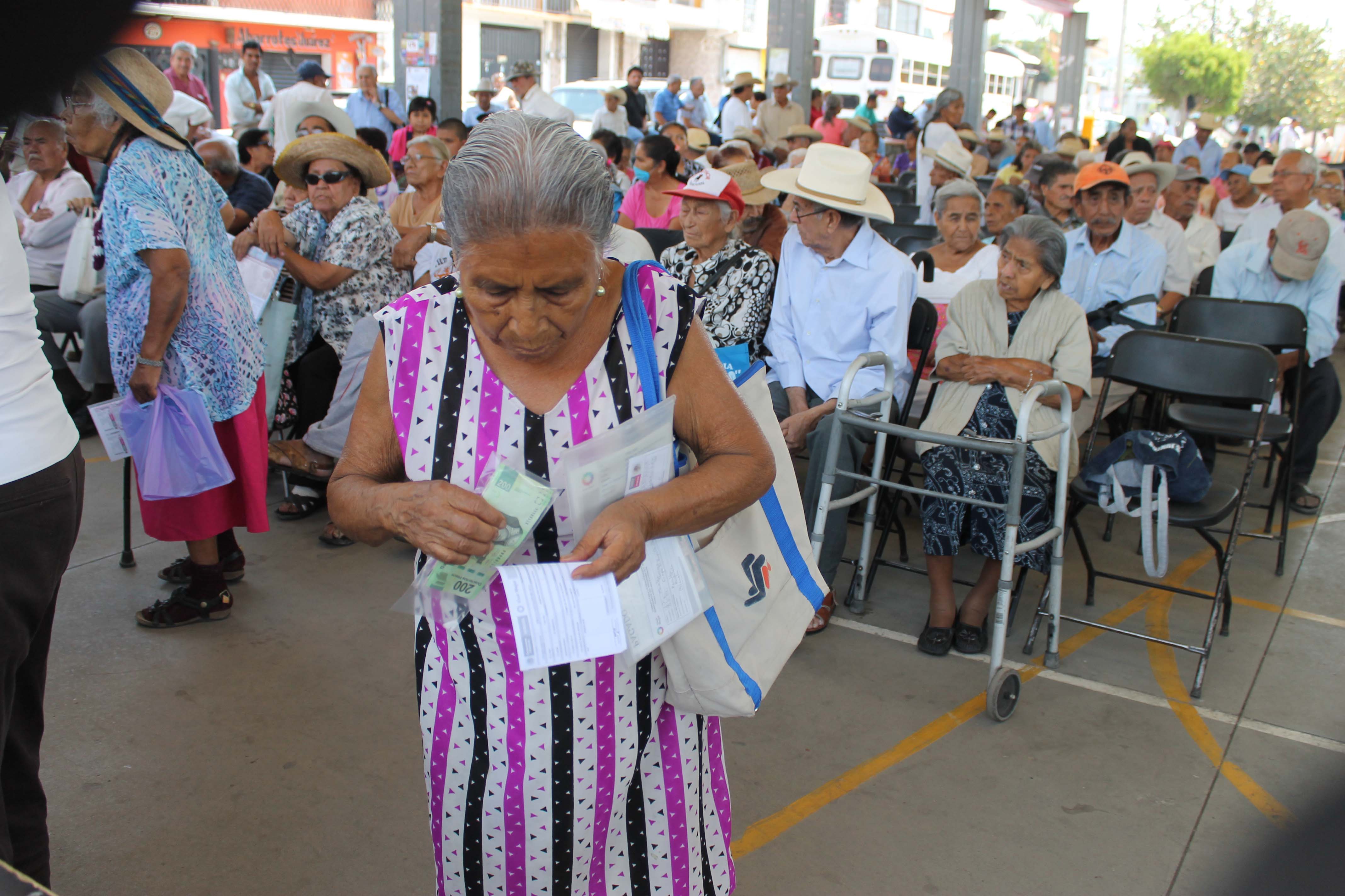 Fraude en programa 65 y más; fue detectado por una huella | Astrolabio