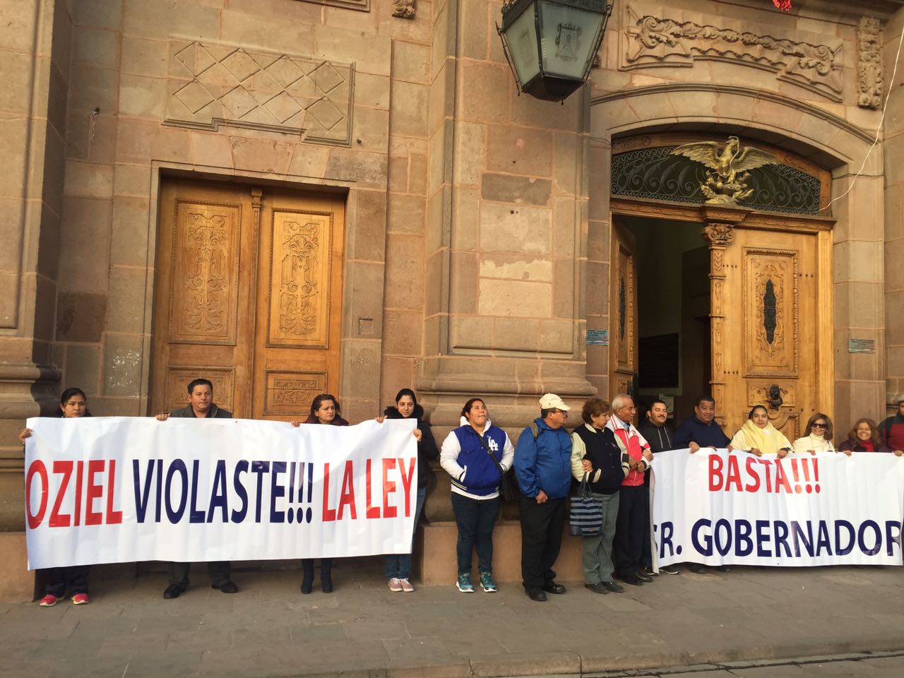  Toman Palacio en protestas por situación de Pensiones; esperan solución el viernes