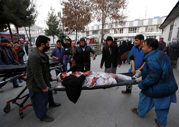  Doble atentado en Afganistán deja más de 20 muertos