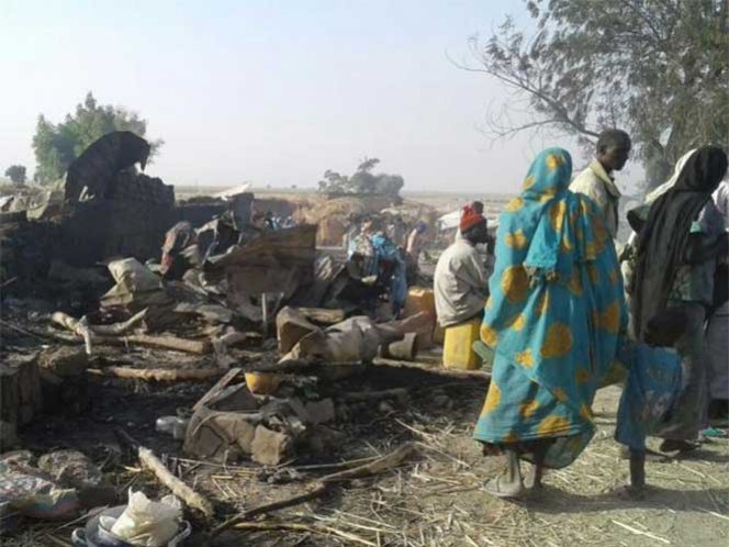  Fuerzas Nigerianas bombardean por error un campo de refugiados; más de 100 muertos