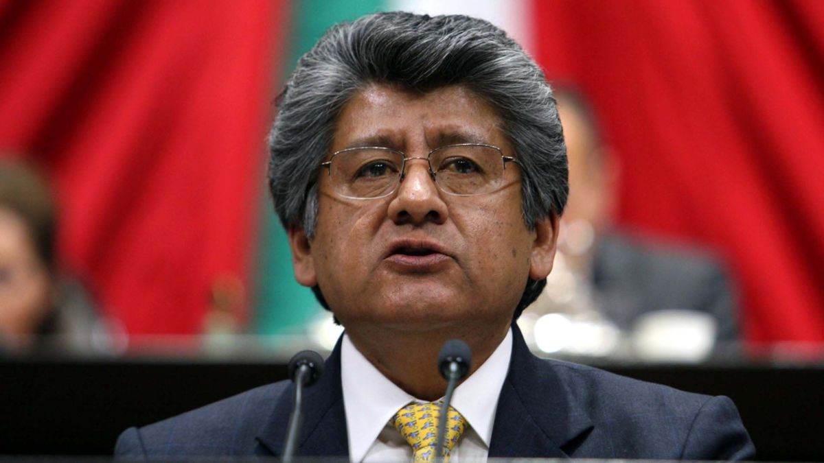  Cancelación de Ford pone en predicamento a México: Martínez Neri