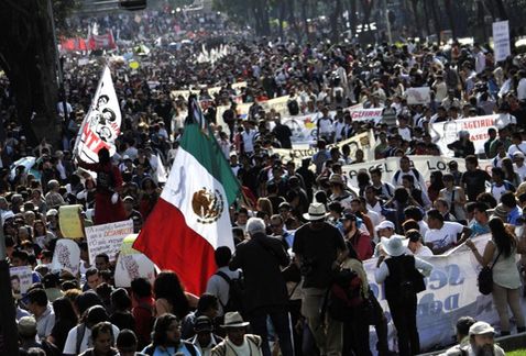  Morena va contra la criminalización de la protesta
