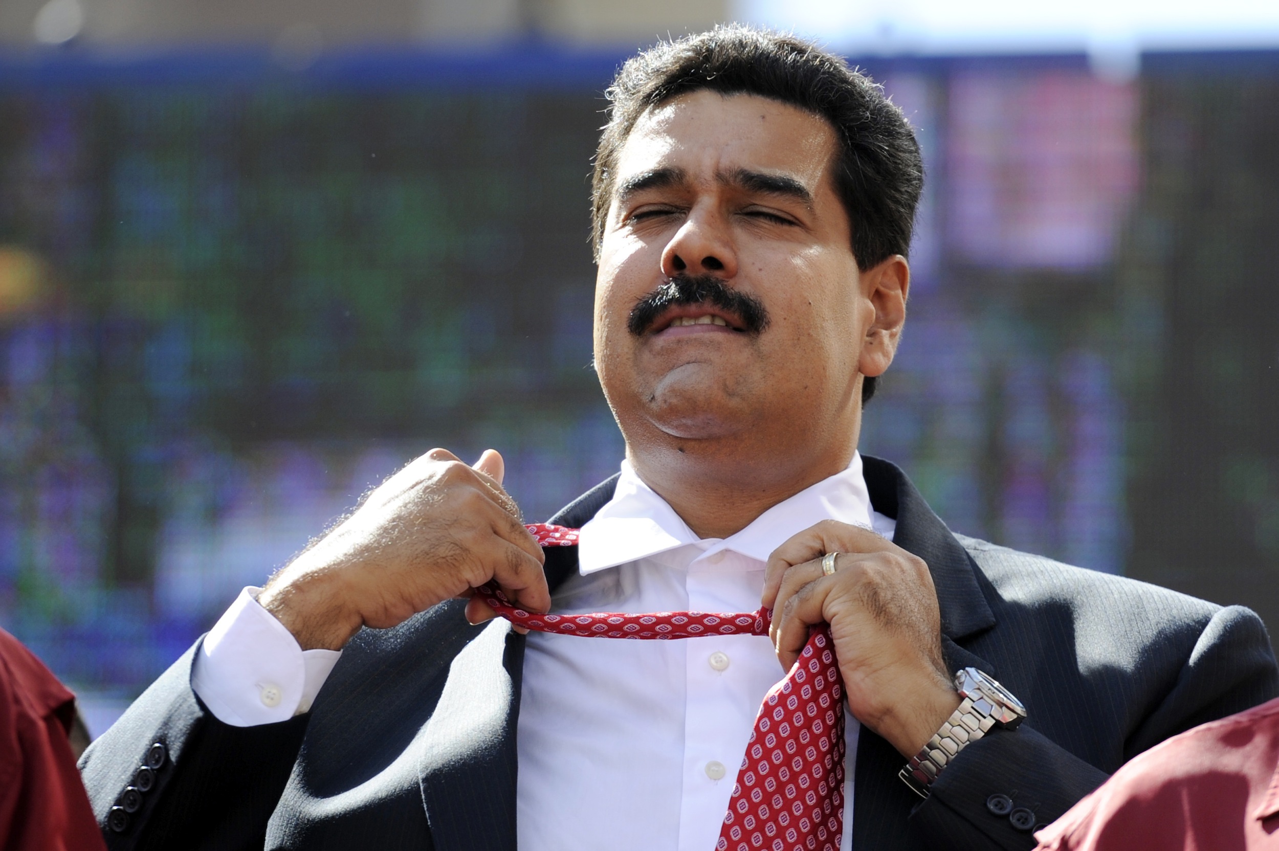  Declaran ‘abandono del cargo’ a Nicolás Maduro