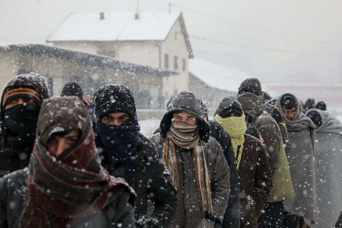  Ya son 38 los muertos por ola de frío que azota a Europa