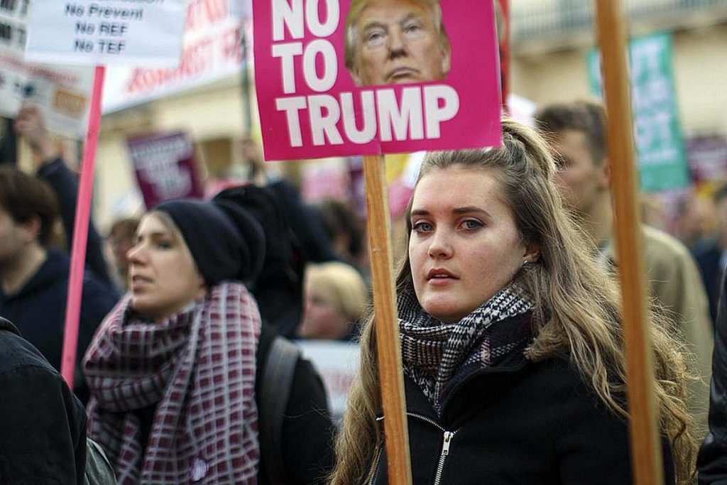  Científicos de EU preparan marcha contra Donald Trump