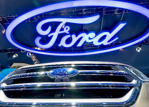  Jóvenes becarios de Ford podrían ser empleados en BMW y GM