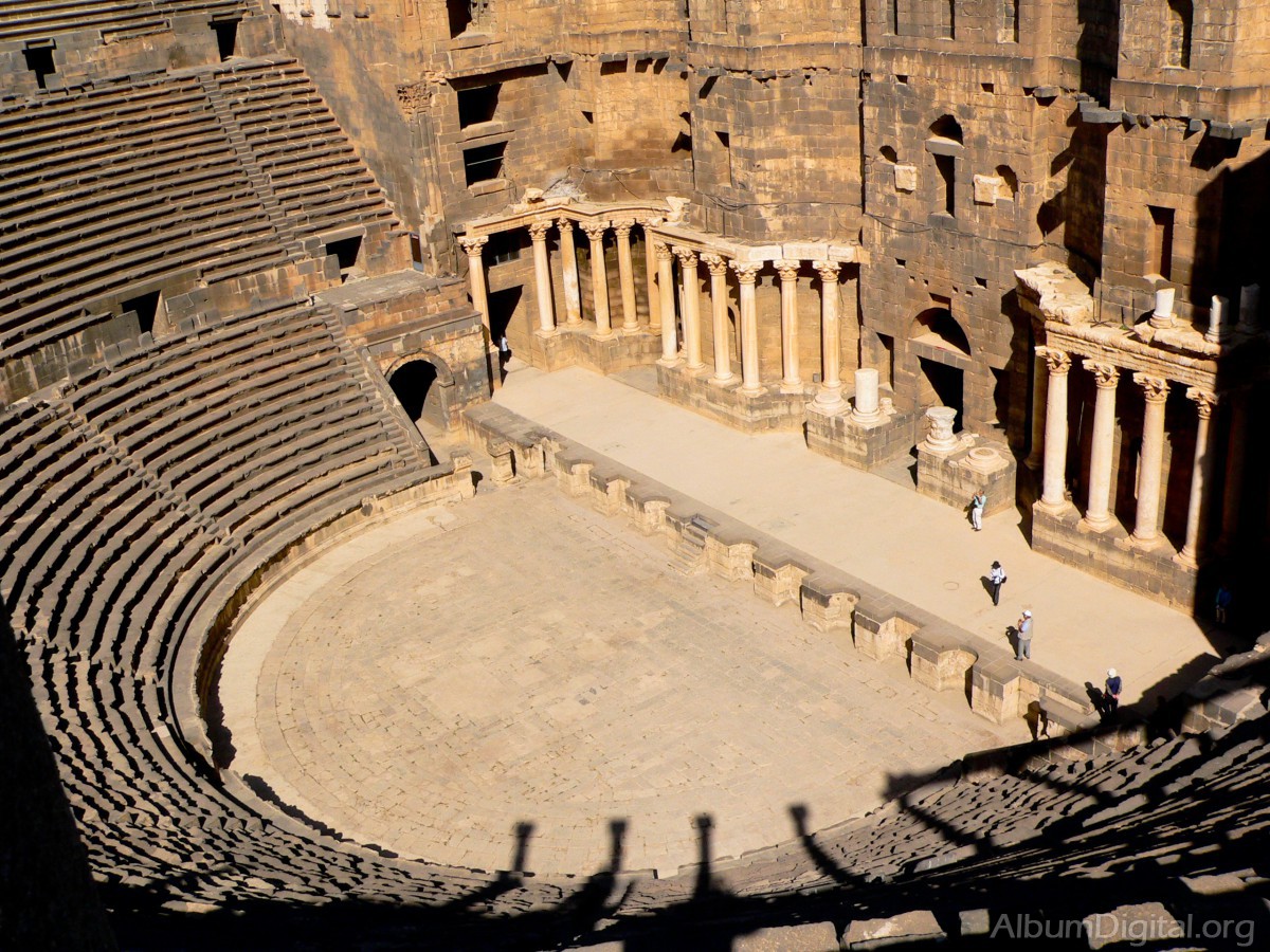  Estado Islámico destruye parte del Teatro Romano en Palmira