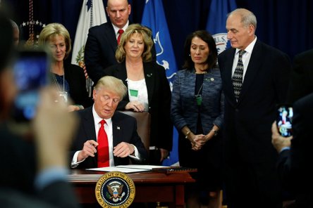  Un muro de 3 mil kilómetros, reforzado con agentes, la orden que firmó Trump