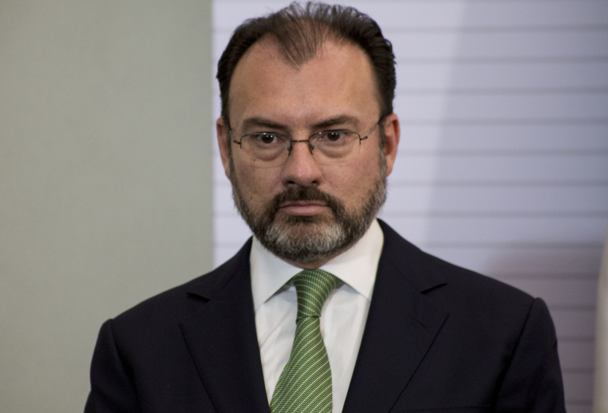  Renegociación del TLC, sólo si es favor de México: Videgaray