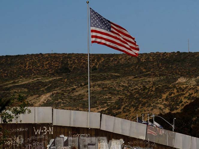  Trump planea terminar el muro con México en dos años