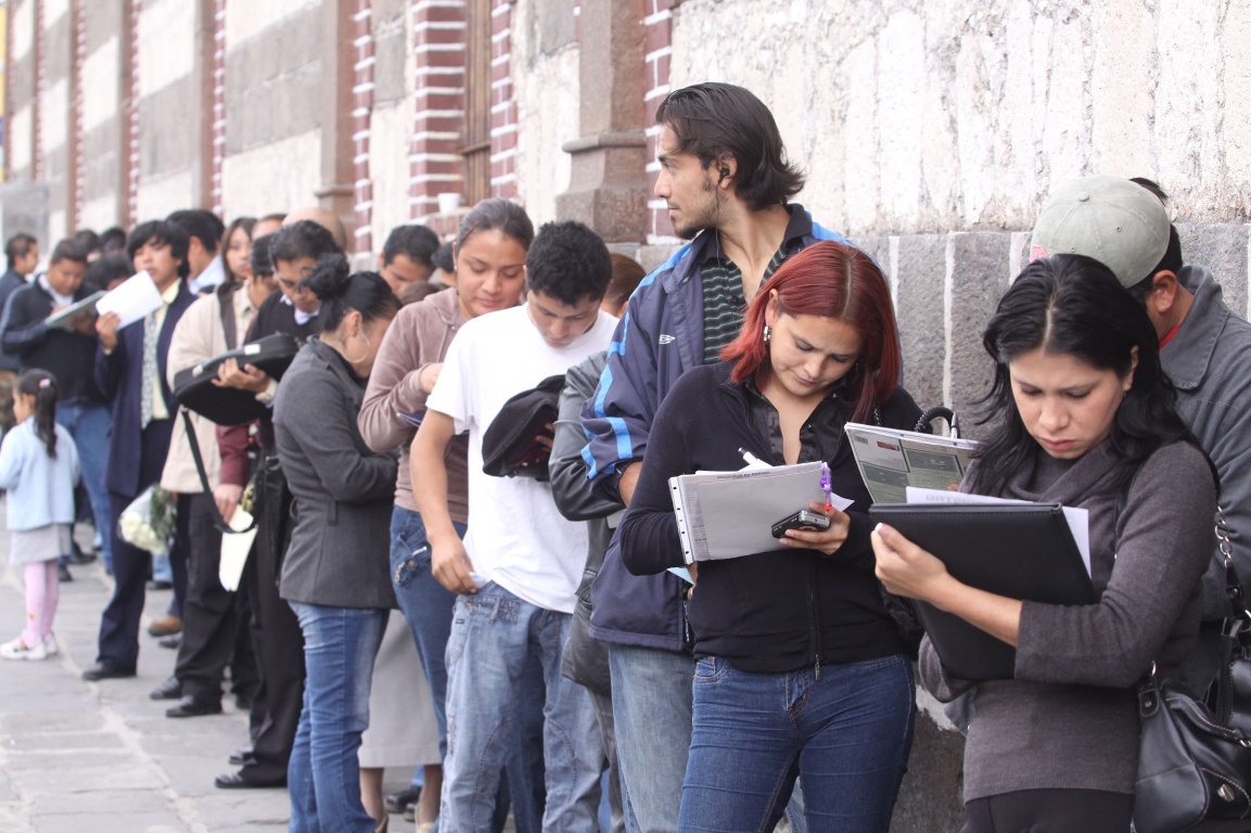  Aumentaron los empleos, pero bajaron los salarios; 47% vive con menos de 5 mil pesos al mes