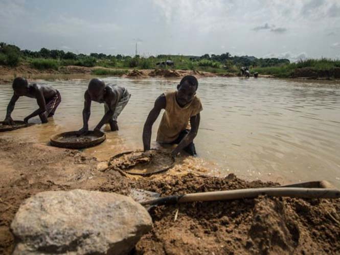  Encuentran diamante gigantesco en Sierra Leona