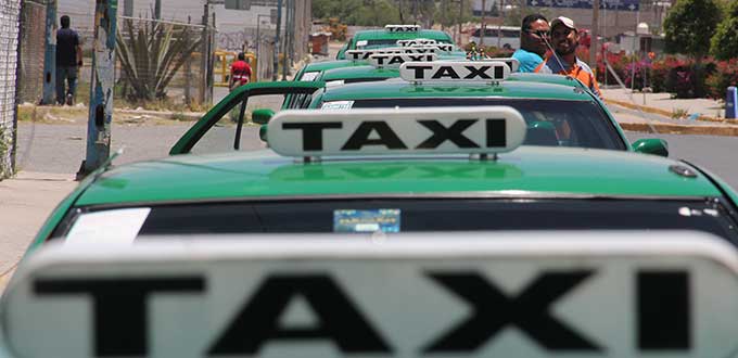  Sólo se han recibido 600 solicitudes para las 839 concesiones de taxis