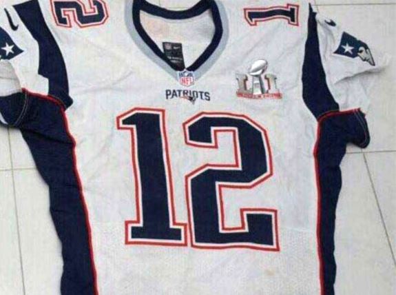  Hurtó el jersey de Brady y decía: ‘No trabajo, para eso hay otros’