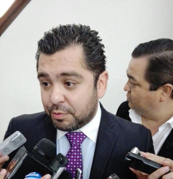  Diputado retiró solicitud de juicio político contra auditor del estado… para reforzarla