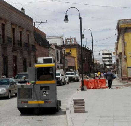  Continúan trabajos de CFE en el Centro Histórico: SEDUVOP