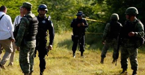  Grupo armado embosca a policías en Michoacán; hay dos muertos