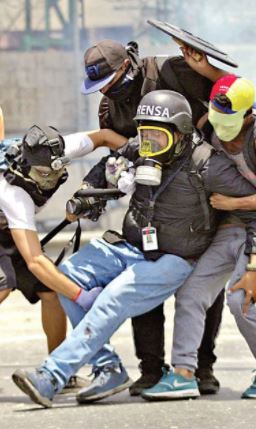  Venezuela, en plena guerra; protestas antigubernamentales