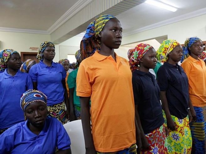  Vuelven a casa las 82 chicas secuestradas por Boko Haram