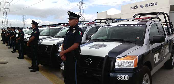  Denuncian ante a la FGE a policías por presunto robo de combustible