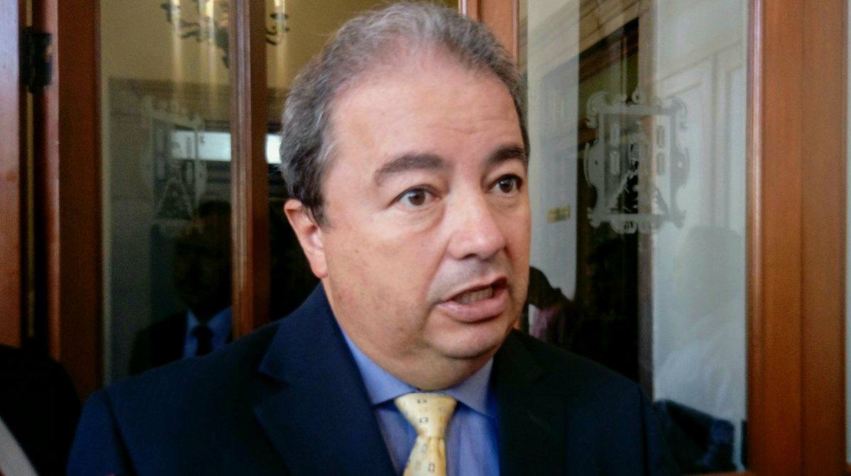  Procurador Garza Herrera encabeza terna de candidatos a Fiscal General