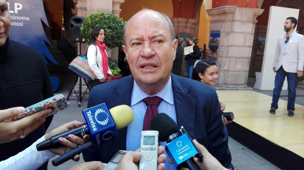  Disminución de salarios a funcionarios universitarios, si se reduce presupuesto: Rector