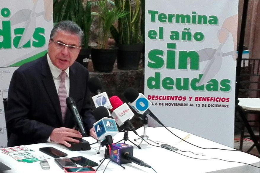  No hay recursos para aguinaldo de burócratas y telesecundarias: Ugalde