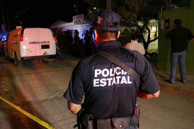  Policías colgados en puente de Zacatecas son de SLP