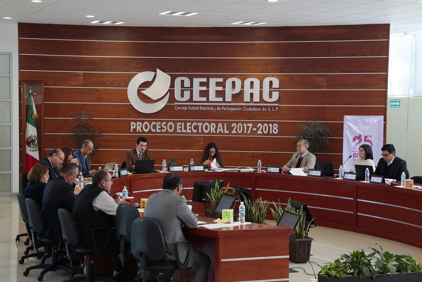  Definen fechas de registro de candidatos a presidentes municipales y diputados locales