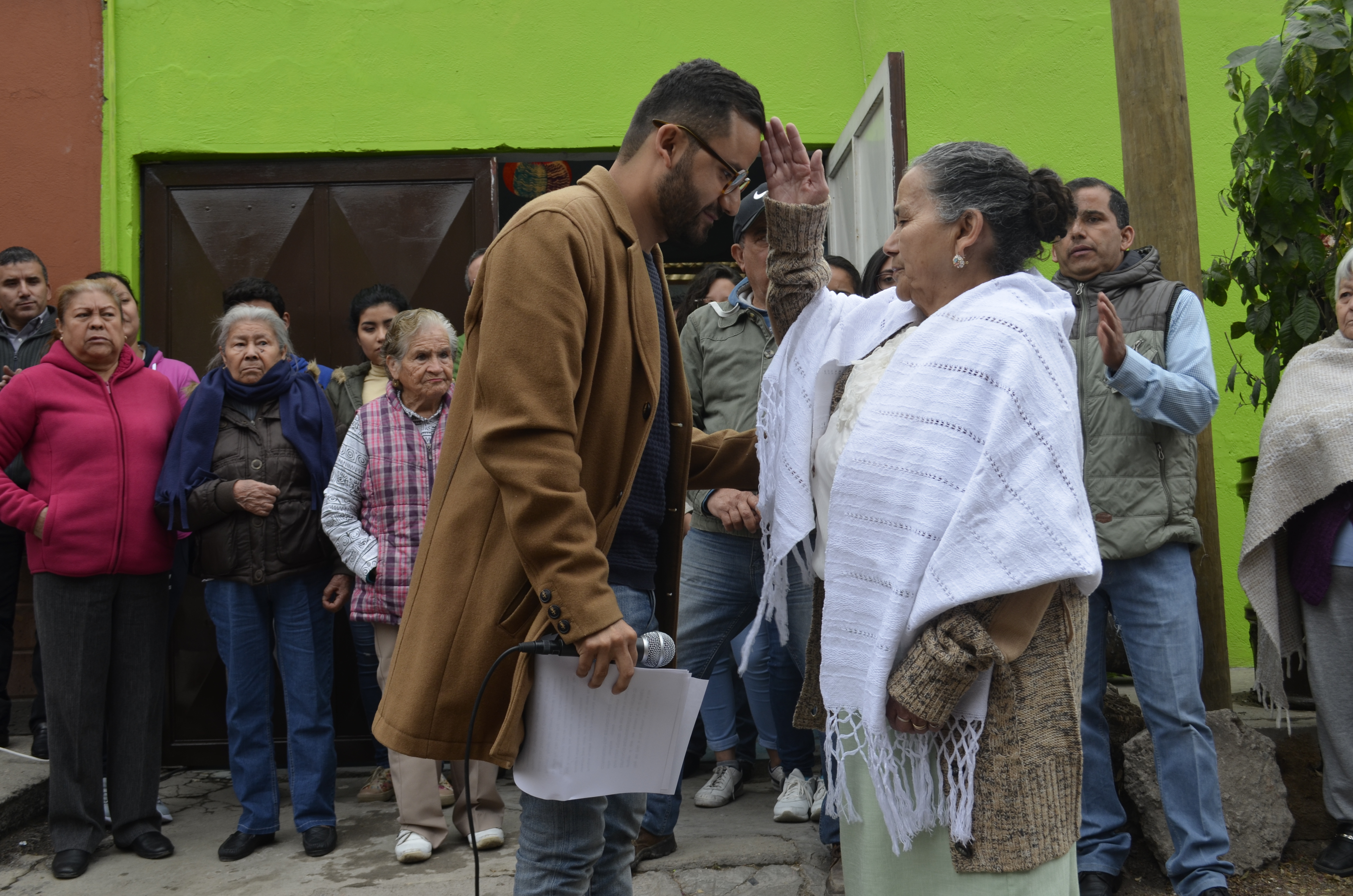  Con la bendición de su madre, Jesús Monsiváis arranca colecta de firmas en apoyo a su candidatura independiente